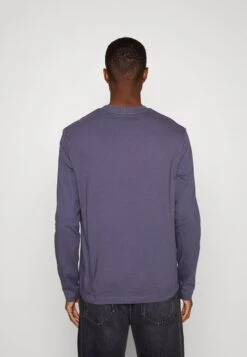 Marc O'Polo DENIM CHEST POCKET - Langarmshirt - Lilac Shadow 8 Marc O'Polo DENIM CHEST POCKET - Langarmshirt - Lilac Shadow -Alltags Mode 06fa435e799446cfbf4f2e8d3b63bed1