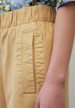 Marc O'Polo DENIM MIT ELASTISCHEM BUND - Stoffhose - Beige -Alltags Mode 075a07b0fa9e44cdb7ff4e8afc5897c7