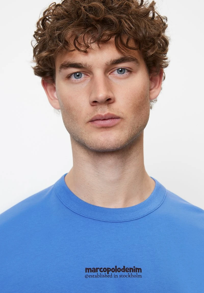 Marc O'Polo DENIM SHORT SLEEVE FRONT - T-Shirt Print - Mediterranean Blue 1 Marc O'Polo DENIM SHORT SLEEVE FRONT - T-Shirt Print - Mediterranean Blue