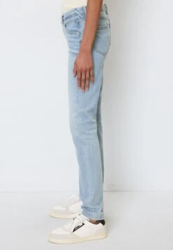 Marc O'Polo DENIM ALVA - Jeans Slim Fit - Multi Bleached Cobalt Blue -Alltags Mode 0e4f272b4bd24706b98bda3467f5291f