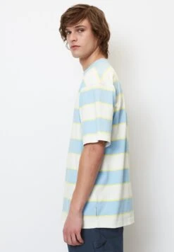 Marc O'Polo DENIM GESTREIFTES OVERSIZE AUS REINER BIO BA - T-Shirt Print - Multi Sea Holly 10 Marc O'Polo DENIM GESTREIFTES OVERSIZE AUS REINER BIO BA - T-Shirt Print - Multi Sea Holly -Alltags Mode 0fd1609f9bda426a973c49277692a9fa