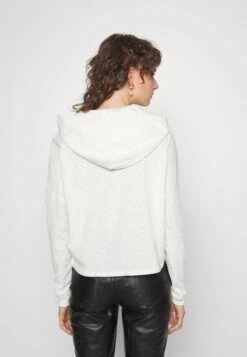 Marc O'Polo DENIM LONGSLEEVE HOODED WITH BUTTON PLACKET BOXY CROPPED - Langarmshirt - Scandinavian White -Alltags Mode 1f6677b98ece404cbf210bdb3729a3e0