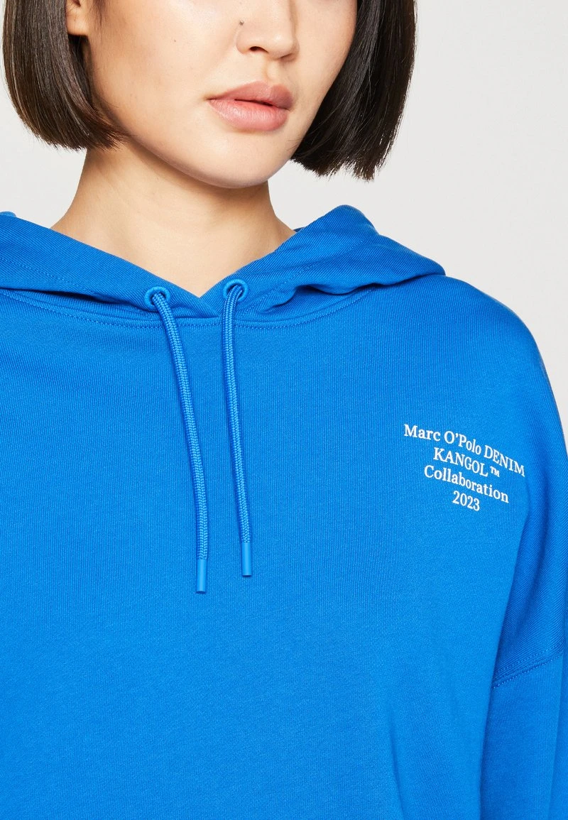 Marc O'Polo DENIM LONG SLEEVE W PRINT DRAWCORD IN - Kapuzenpullover - Mediterranean Blue 6 Marc O'Polo DENIM LONG SLEEVE W PRINT DRAWCORD IN - Kapuzenpullover - Mediterranean Blue – Bild 6