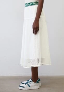 Marc O'Polo DENIM WADENLANGER MIT LOGO-GUMMI-BUND - A-Linien-Rock - Scandinavian White -Alltags Mode 2cd0786f3f114db9b322ae027c363b93