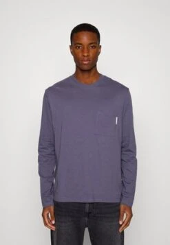 Marc O'Polo DENIM LONG SLEEVE CHEST POCKET - Langarmshirt - Black -Alltags Mode 30eedfbc2edc4a22aaddaa665ee026d2 2