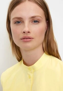 Marc O'Polo DENIM ÄRMELOSES VOLANT POPELI - Blusenkleid - Buttercup -Alltags Mode 38edeb68b9c14126908de83120c95e57