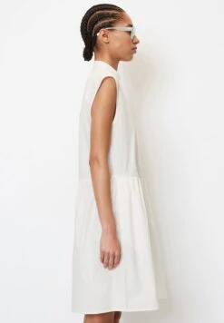 Marc O'Polo DENIM ÄRMELOSES VOLANT POPELI - Blusenkleid - Egg White -Alltags Mode 3e1312d40e2240659c153096ae19677a