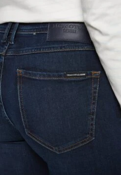 Marc O'Polo DENIM TROUSERS MID WAIST REGULAR LENGTH - Flared Jeans - Clean Blue -Alltags Mode 45cdf5fa8840407092ed0efe0d38afc1