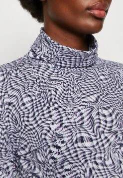 Marc O'Polo DENIM LONGSLEEVE TURTLENECK - Langarmshirt - Multi/beautiful Iris -Alltags Mode 4dd99a43b311438bafb9dd0e5d6b36a7