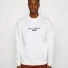Marc O'Polo DENIM LONG SLEEVE LOGO PRINT ARTWORK - Sweatshirt - Egg White