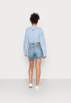 Marc O'Polo DENIM HIGH WAIST BERMUDA LENGTH - Jeans Shorts - Multi/vintage Mid Blue -Alltags Mode 77e54da1275443caa03cfe5f97f01fc3