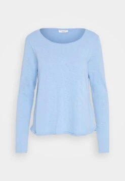 Marc O'Polo DENIM CREW NECK REGULAR FIT - Langarmshirt - Soft Sky Blue -Alltags Mode 7b21eb0dc05b487dbc6204f23d4ea650