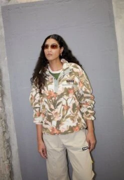 Marc O'Polo DENIM LONGSLEEVE TROJER OVERSIZED - Fleecepullover - Beautiful Iris -Alltags Mode 8766694ef3fb430eacbdfaadb8b71810