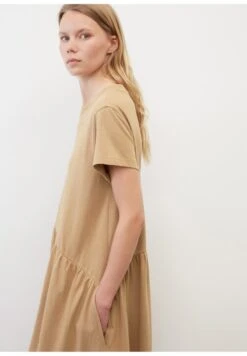 Marc O'Polo DENIM DRESS T-SHIRT STYLE HEAVY RAW RUFFLES - Jerseykleid - Bright Chestnut -Alltags Mode 8b55c21bcc154e79bf8b3db14f629eb9