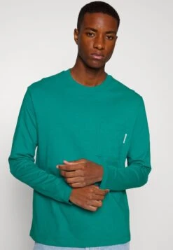 Marc O'Polo DENIM CHEST POCKET - Langarmshirt - Moonstone Teal -Alltags Mode a5383e3041f24771899e685fba7ab432