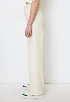 Marc O'Polo DENIM TOMMA WIDE - Jeans Straight Leg - Scandinavian White -Alltags Mode b2bd53742ae7447aba6248d719998993