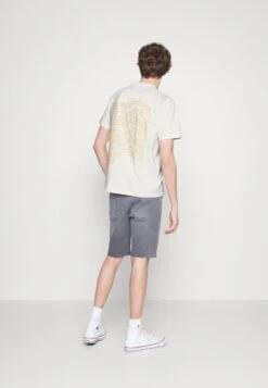 Marc O'Polo DENIM BACK PRINT - T-Shirt Print - Egg White 8 Marc O'Polo DENIM BACK PRINT - T-Shirt Print - Egg White -Alltags Mode c1ebfe17889d488d912cd87424a0cf8f
