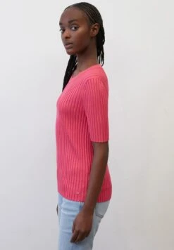 Marc O'Polo DENIM SHAPED AUS - T-Shirt Basic - Fresh Fuschia -Alltags Mode cd19414d6423463da29b595c9ff8f5b3