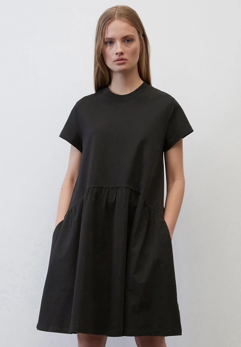 Marc O'Polo DENIM STIL LOOSE - Jerseykleid - Black 1 Marc O'Polo DENIM STIL LOOSE - Jerseykleid - Black
