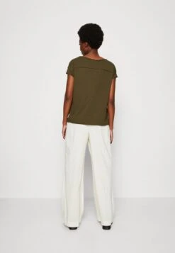 Marc O'Polo DENIM SHORT SLEEVE CHEST POCKET - T-Shirt Basic - Dakota Shadow -Alltags Mode dab4eb1f7d9644e1a6c4b11da406a96c