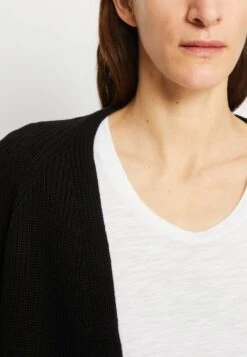 Marc O'Polo DENIM OPEN CARDIGAN WITH RAGLAN SLEEVE - Strickjacke - Black 11 Marc O'Polo DENIM OPEN CARDIGAN WITH RAGLAN SLEEVE - Strickjacke - Black -Alltags Mode df9231b99438400b9c00ef93240289c1