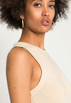 Marc O'Polo DENIM SLEEVELESS HIGH ROUNDNECK - Top - Skimming Stone -Alltags Mode e1a8e9cdde104728acbb4e29977c34f7