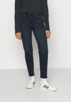 Marc O'Polo DENIM FREJA BOYFRIEND - Jeans Relaxed Fit - Vintage Black -Alltags Mode ea0a3dd1e26c44eaad097775617a9b25